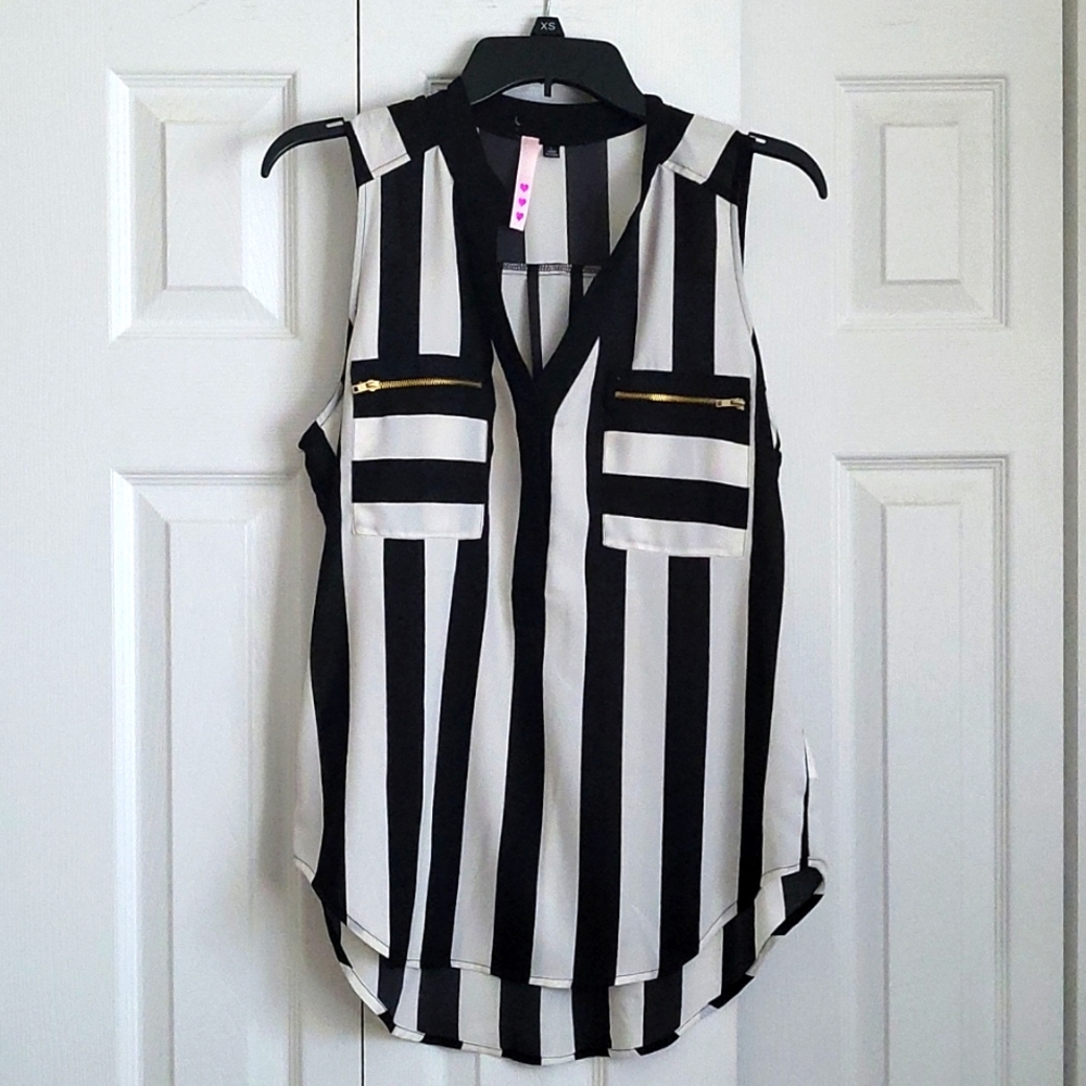 No sleeve blouse